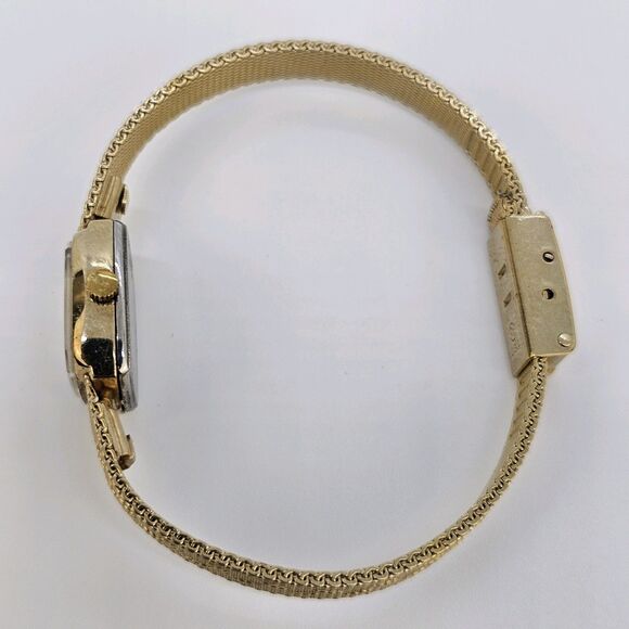 VTG Helbros Women's Watch 15MM Gold Dial Gold Milanese Band 5.5" New Battery - Picture 8 of 9